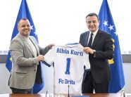 Albin Kurti mirëpret në kryeministri ekipin e Gjilanit, FC Drita