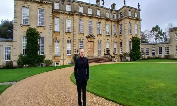 “Fondacioni Ditchley” konferencë për dialogun Kosovë-Serbi, pjesëmarrës edhe emisari i qeverisë franceze