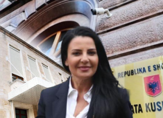 Gjykata Kushtetuese heq pezullimin e Belinda Ballukut, rikthehet në detyrë