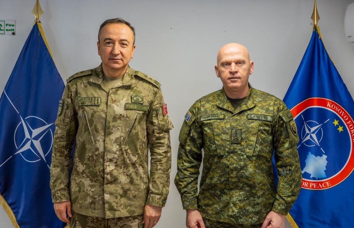 Ulutash takon Jasharin, diskutojnë për situatën e sigurisë në Kosovë