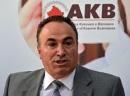 Kretari i AKB-së, Shahini: Është e lehtë të premtohet rritja e pagës me buxhet të huaj