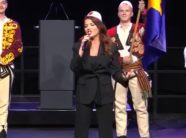 Këndoi frazën “Jam Albini, pushkë me qitë”, Sibel Halimi i reagon Edona Llalloshit: Kujt do t’i drejtohen plumbat, artiste e dashur?!