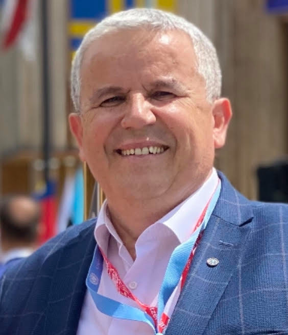 Ish-gazetari Maliqi ofendon rëndë heronjtë Mujë Krasniqi dhe Beqir Gashi