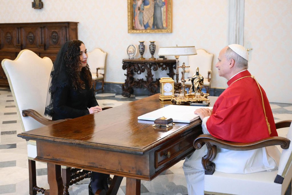 Audienca te Papa, Presidentja Osmani: E ftova për vizitë, shpresojmë për njohjen e shumëpritur nga Selia e Shenjtë