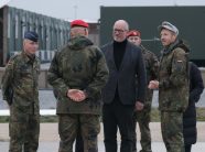 Sekretari gjerman i Mbrojtjes vlerëson lart përkushtimin dhe profesionalizmin e ushtarëve të KFOR-it