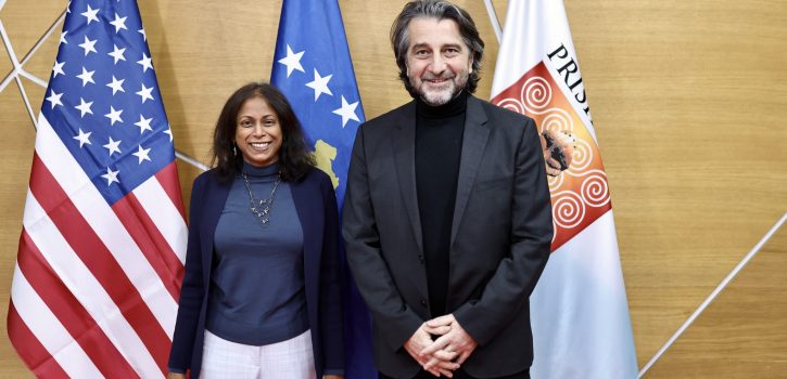 Prattipati takohet me Ramën, vlerëson rolin e Prishtines si kryeqytet