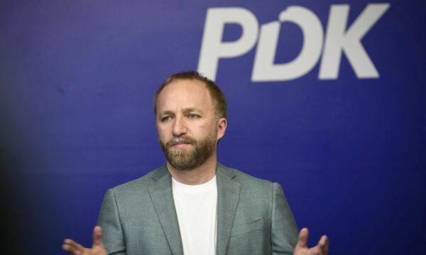 Abelard Tahiri: 10 ditët e ardhshme do të përcaktojnë 10 vitet e ardhshme të Kosovës, bashkë – përpara