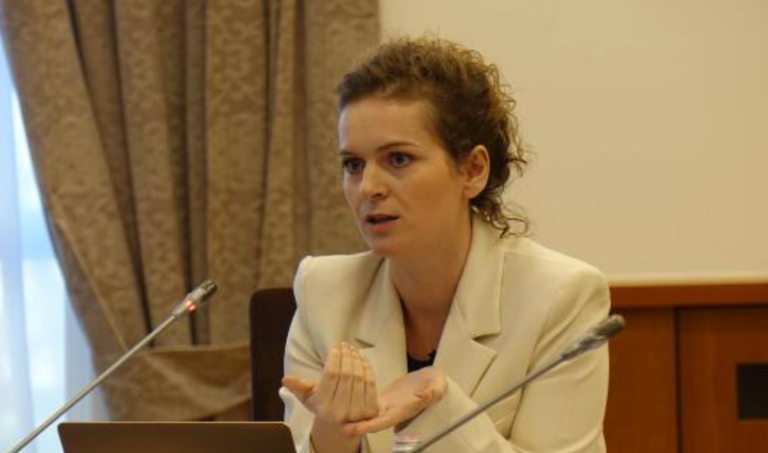 Juristja e medias: Lëvizja Vetëvendosje na ka denigruar me gjuhën më të rrezikshme të mundshme