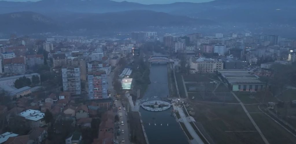 Ura për këmbësorë mbi lumin Ibër nga nesër lëshohet për qarkullim