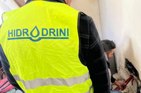 “Hidrodrini” në grevë për shkak të pagave