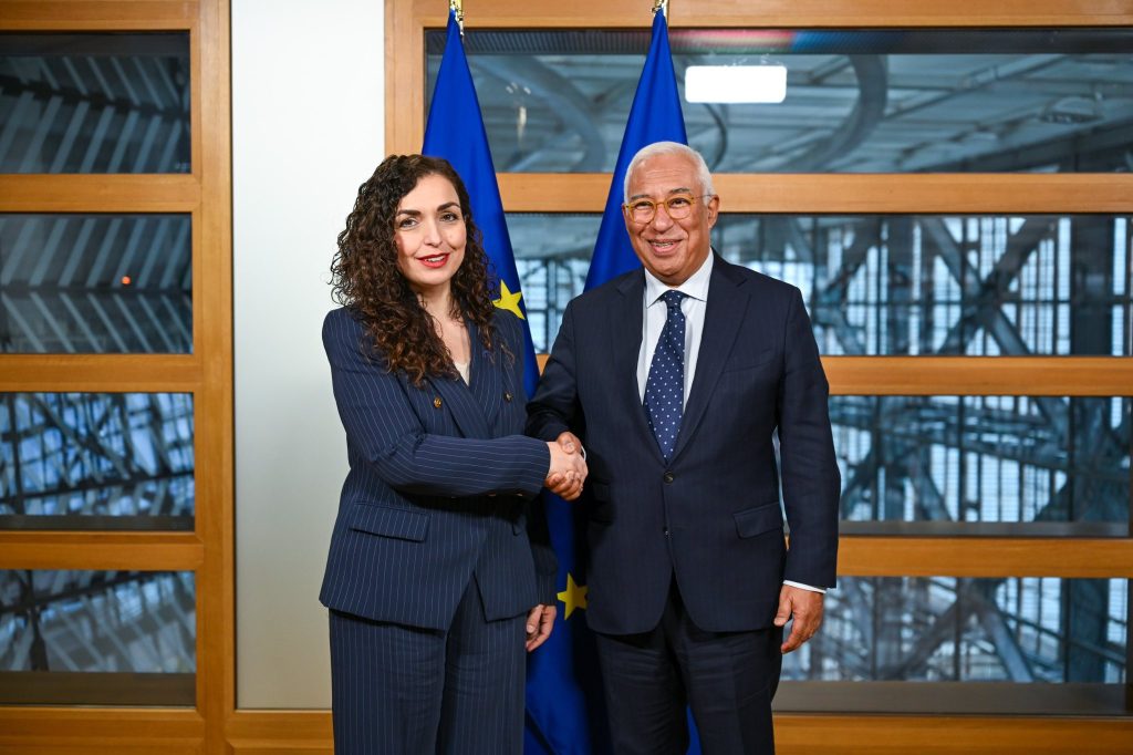 Osmani takohet me Costan, mirëpritet heqja e pjesshme e masave të BE-së ndaj Kosovës