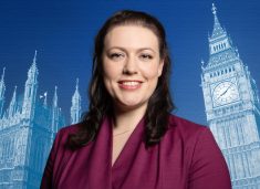 Deputetja britanike Alicia Kearns: Milan Radoiçiq dhe bashkëpunëtorët e tij duhet të përballen me drejtësinë