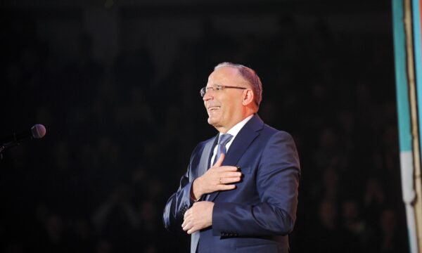 Hamza: Fillimi i heqjes së masave të BE-së është vendim i drejtë, i falënderoj partnerët për mbajtjen e premtimit