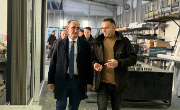 Lulzim Aliu: Bizneset janë shtyllë e zhvillimit ekonomik, PDK i ka në qendër të programit qeverisës