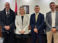 Dumani i SPAK-ut që luftoi korrupsionin në Shqipëri, vjen në Kosovë – britanikët konfirmojnë angazhimin e tij