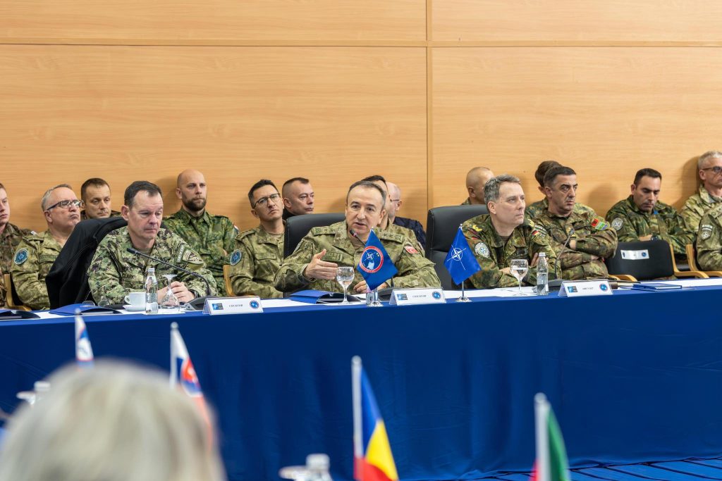 Komandanti i KFOR-it rikonfirmon angazhimin për sigurinë në Kosovë