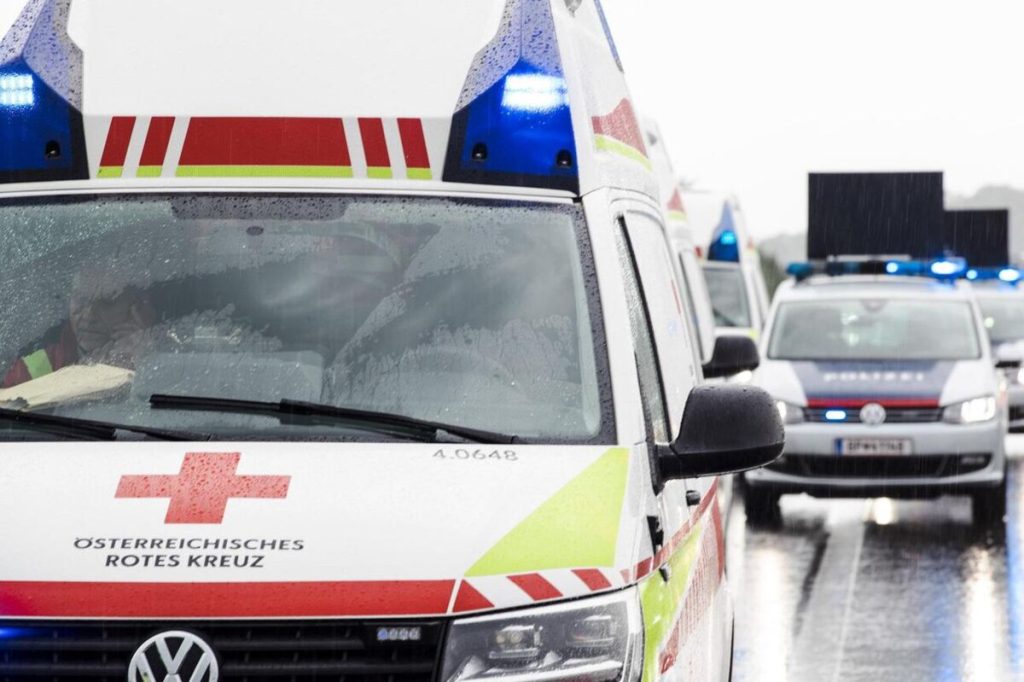 Rrokulliset vetura në Austri që po e drejtonte gruaja nga Kosova, me vete kishte burrin dhe dy fëmijët