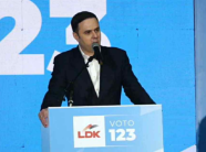 Abdixhiku u premton të diplomuarve: Punësim të garantuar me pagë 500 euro