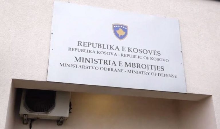 Ministria e Mbrojtjes sqaron ndërprerjen e ueb-faqes zyrtare
