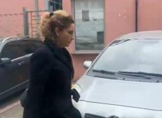 Ish-ministrja Olta Xhaçka paraqitet në SPAK