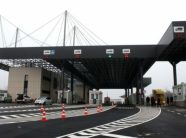 Paralajmërohet bllokadë të rrugës afër kufirit Kosovë–Serbi, apelon qytetarët të përdorin rrugë alternative