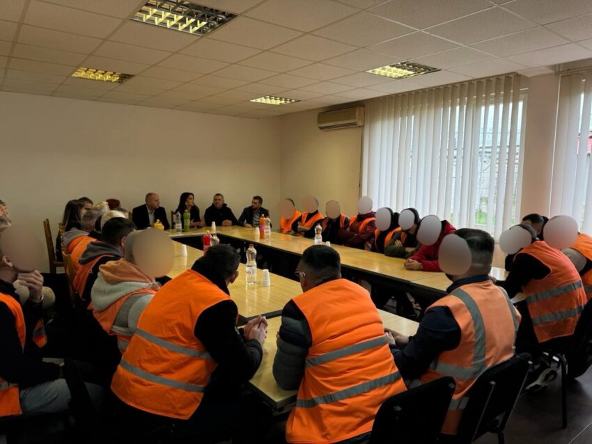 30 të dënuar përfundojnë me sukses programet rehabilituese në burgun e Smrekonicës