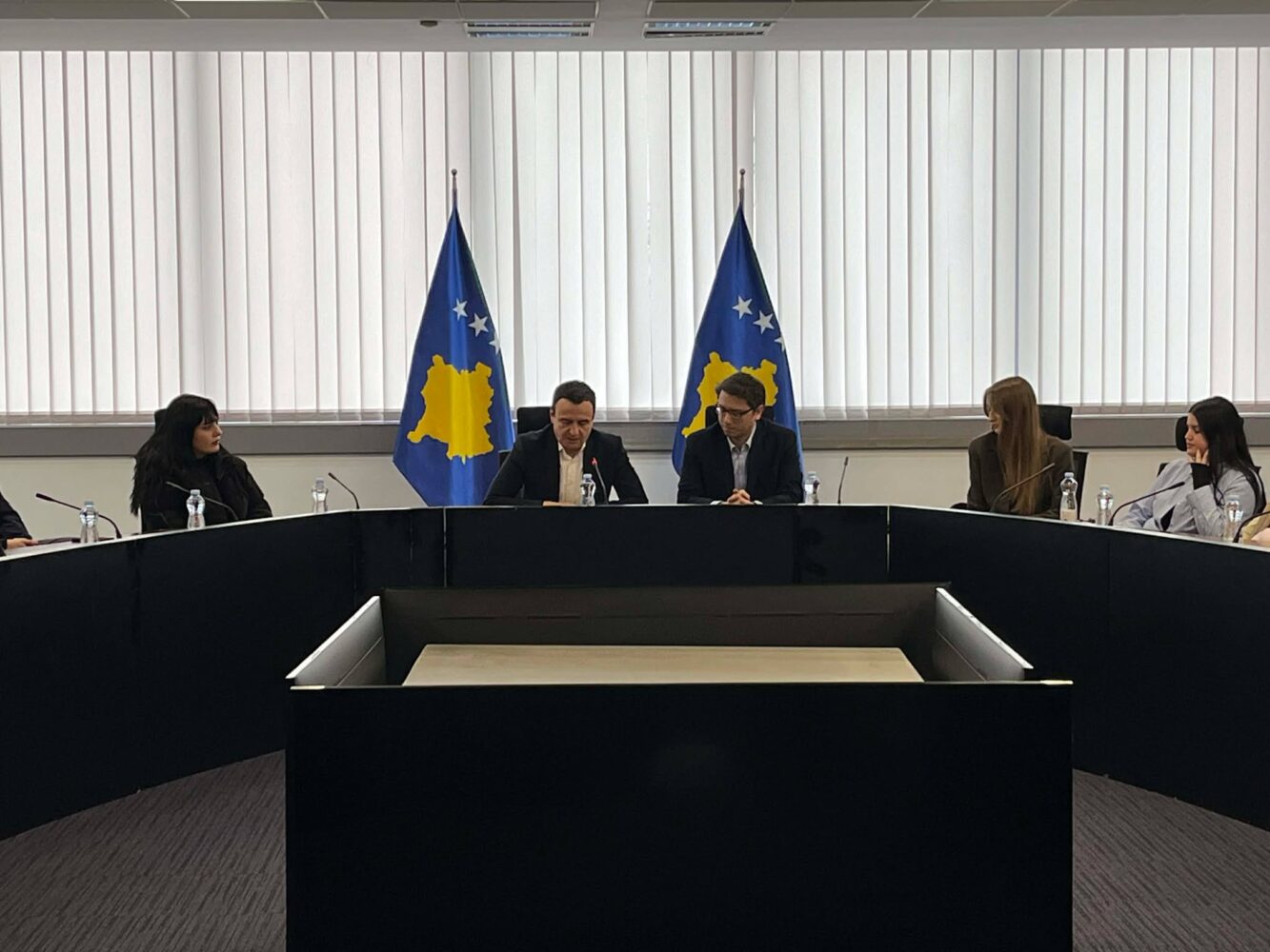 Prezantohet Bursa e Mobilitetit për qasje të barabartë në arsim, Kurti: Do ta dyfishojmë buxhetin për bursa