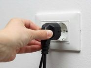 Gjendja me energjinë elektrike, ZRRE u bën thirrje qytetarëve për kursim