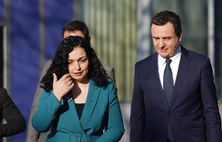 Kurti s’ka përgjigje nëse e do Osmanin edhe një mandat në krye të shtetit: Do të ulem e do ta diskutoj me të