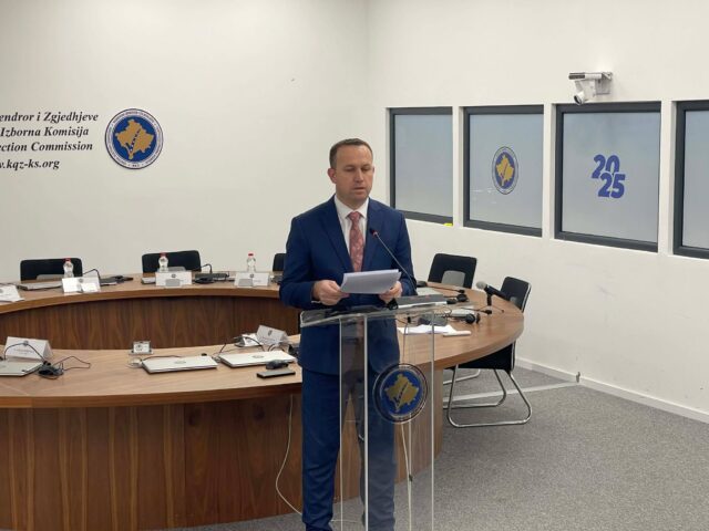 Proces zgjedhor i qetë, KQZ njofton hapjen e të gjitha qendrave të votimit