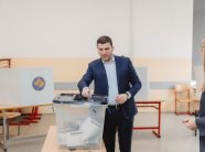 Voton Memli Krasniqi: Sot, çdo votë është një hap drejt stabilitetit dhe një të ardhmeje më të mirë