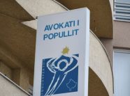 Avokati i Popullit: Personave që nuk dinë shkrim-lexim nuk po u lejohet të votojnë me asistencë