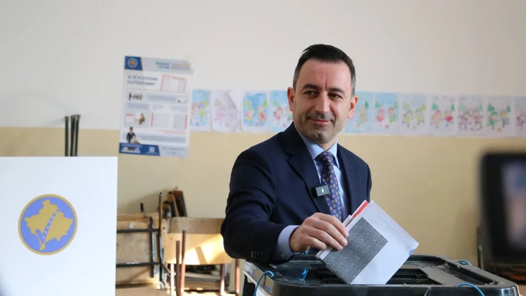 Basha: Qytetarët vendosin për të ardhmen përmes votës