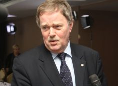 Ish-ambasadori holandez në Kosovë: Më e mira për vendin është krijimi i një qeverie stabile