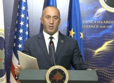 Ramush Haradinaj del në konferencë për media në orën 16:00