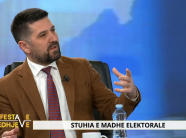 Adrian Çollaku: Nuk e ka guximin me ba luftë, Albin Kurti jeton në tension”