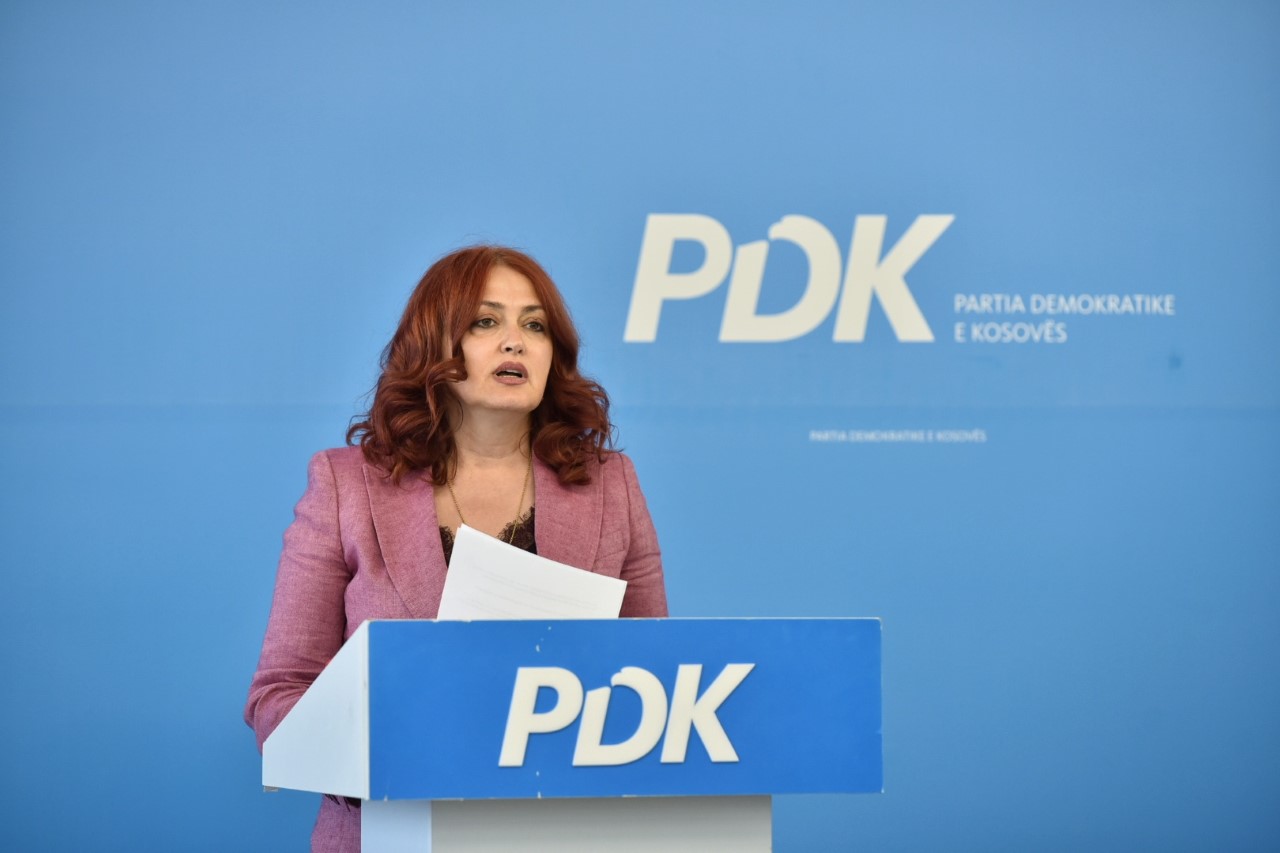 Eliza Hoxha: Populli vendosi, PDK qëndroi, uroj që Kosova t’i ketë institucionet dhe jeta publike të normalizohet