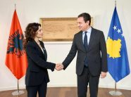 Spiropali uron Kosovën dhe Kurtin: Ecim krah për krah, me një zemër dhe një zë