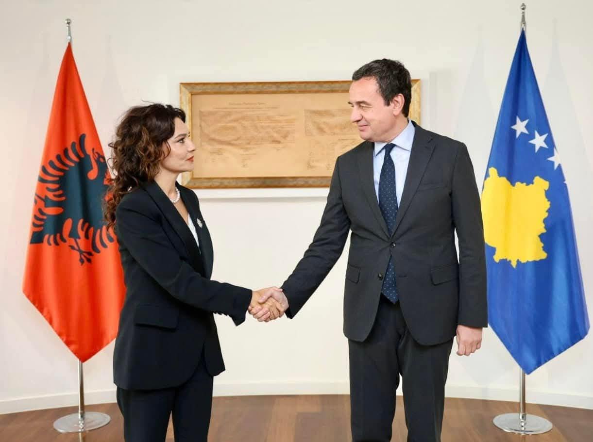 Spiropali uron Kosovën dhe Kurtin: Ecim krah për krah, me një zemër dhe një zë