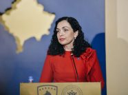 Zyrtare: Vjosa Osmani kërkon edhe një mandat në krye të shtetit