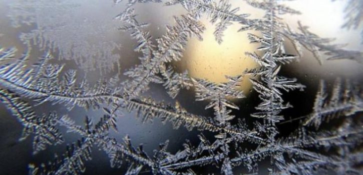 Nesër temperaturat -8 gradë Celsius