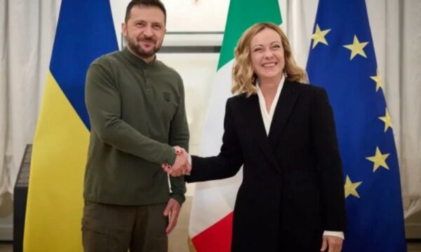Italia konfirmon ndihmën ushtarake për Kievin edhe në 2026