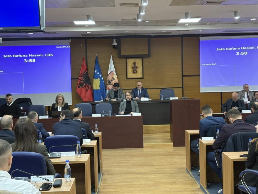 Komuna e Prishtinës vendos t’i japë në shfrytëzim 5288 prona