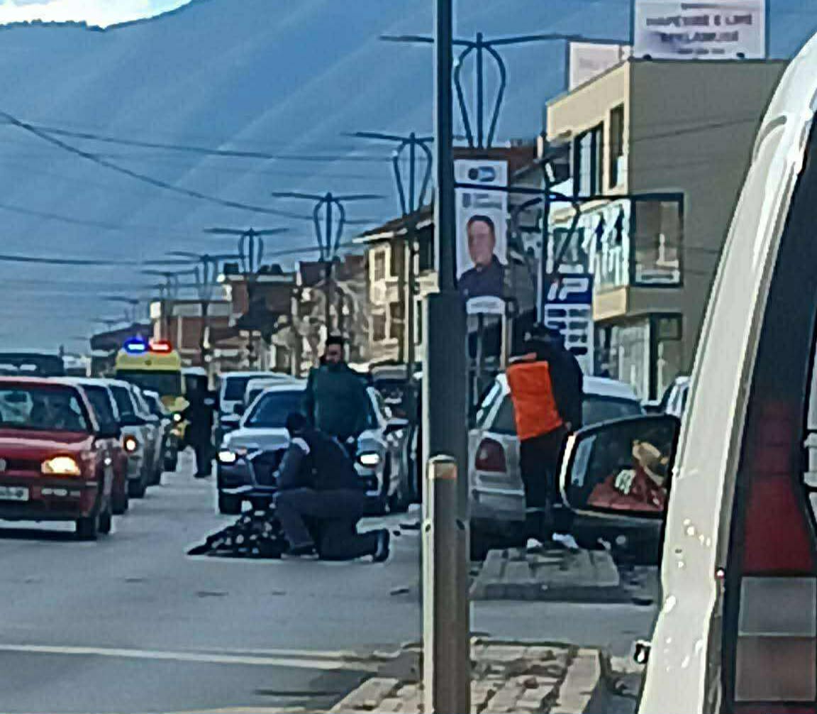 Vetaksident në hyrje të Pejës, ka të lënduar