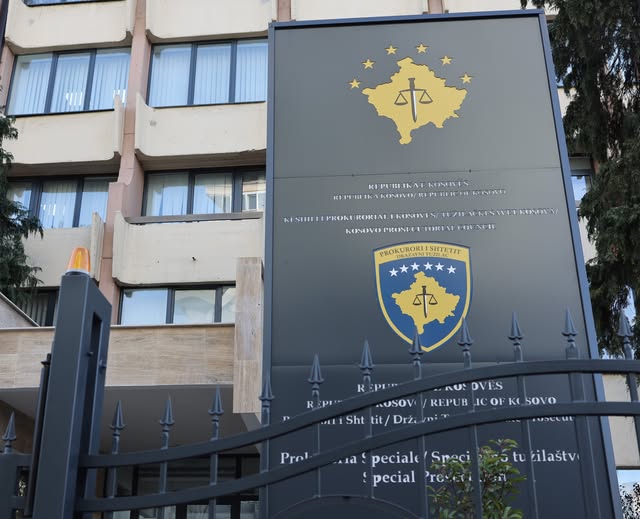 Ngritet aktakuzë ndaj ish gardianit, dyshohet për maltretime çnjerëzore ndaj shqiptarëve në burg