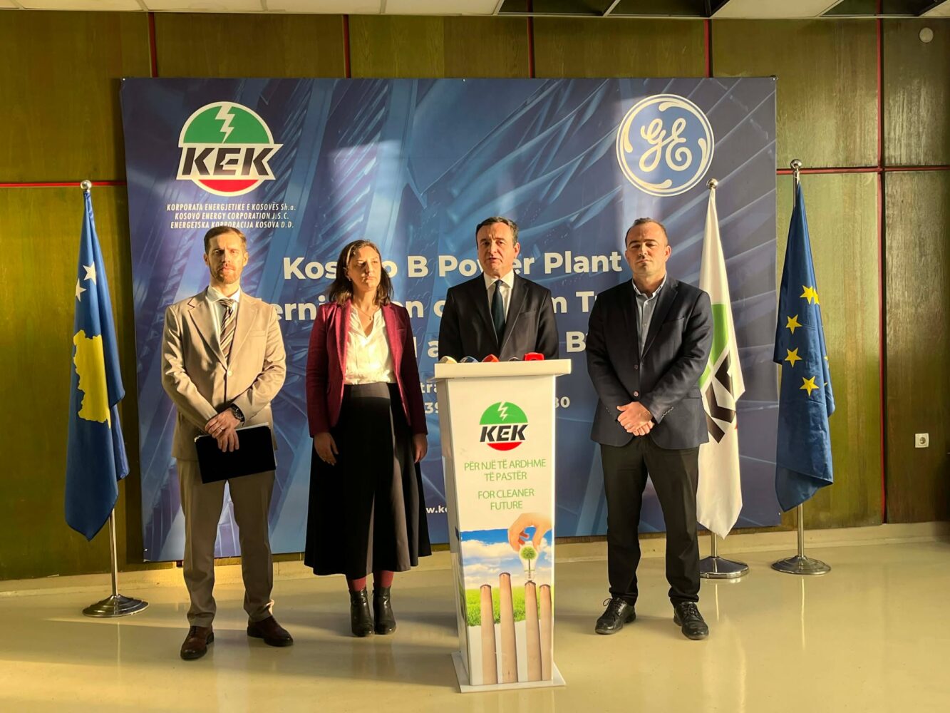 Kurti për paralajmërimet për protesta të punëtorëve të KEK-ut: Nuk ka probleme që nuk mund të zgjidhen