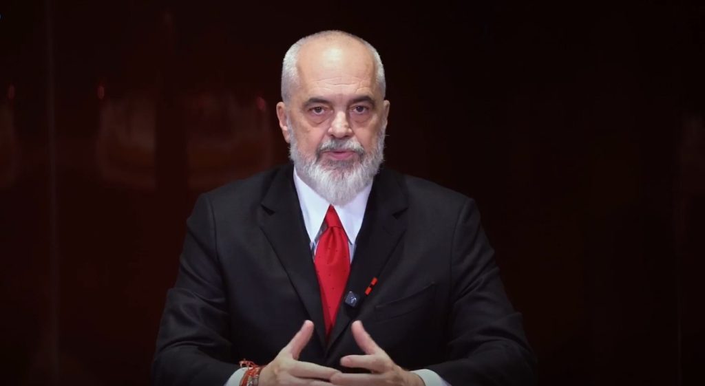 Edi Rama uron festën: Ky vit mbërriti tek dera për të dalë, duke e lënë Shqipërinë më lart se në ditën që hyri