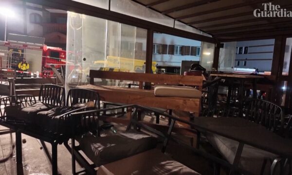 Autoritetet zvicerane: Rreth 80-100 persona janë lënduar rëndë nga zjarri