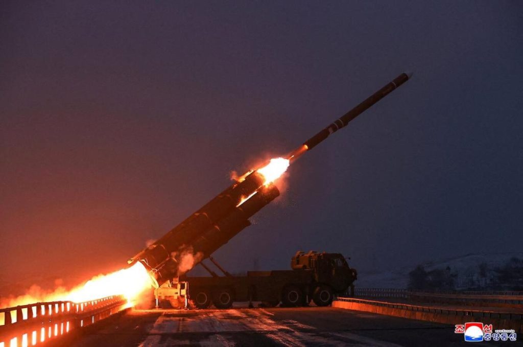 Koreja e Veriut lëshon raketa balistike drejt Japonisë pas arrestimit të Maduros nga SHBA-të