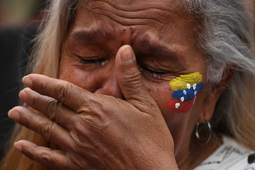 Lot gëzimi e protesta në Venezuelë pas kapjes së Maduros nga ShBA-ja